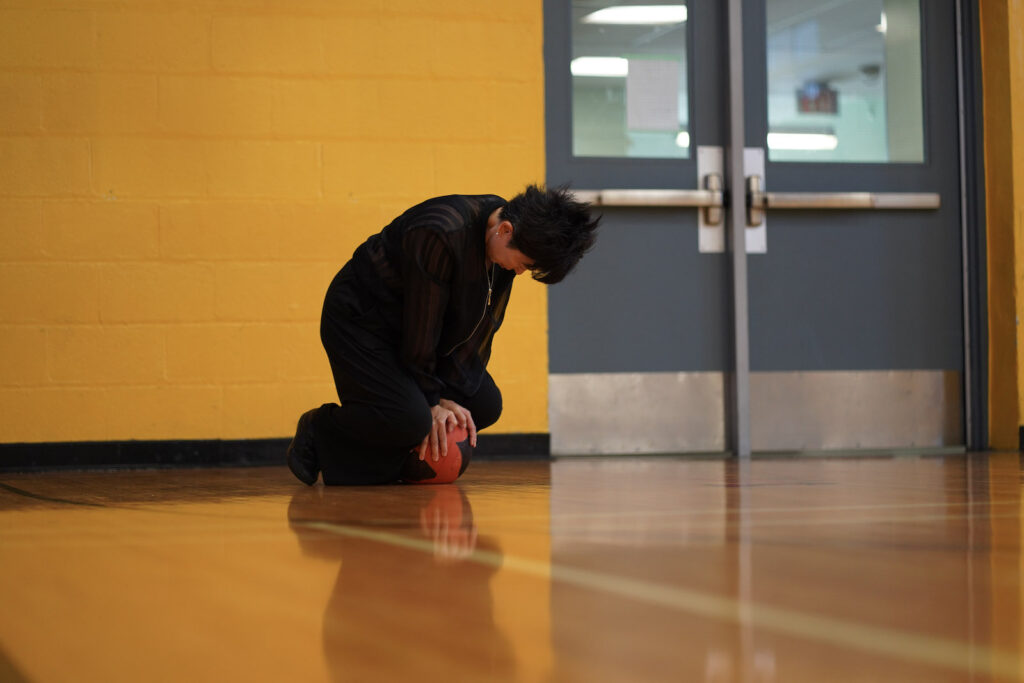 Sakiko Yamaoka performs Body Maintenance as part of KinesTHESES, 2019