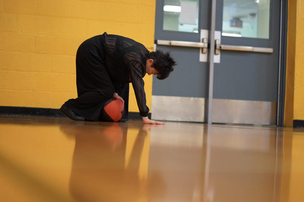Sakiko Yamaoka performs Body Maintenance as part of KinesTHESES, 2019