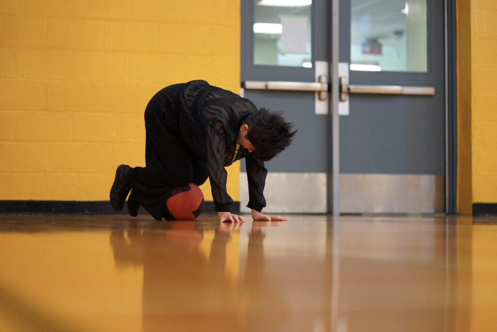 Sakiko Yamaoka performs Body Maintenance as part of KinesTHESES, 2019