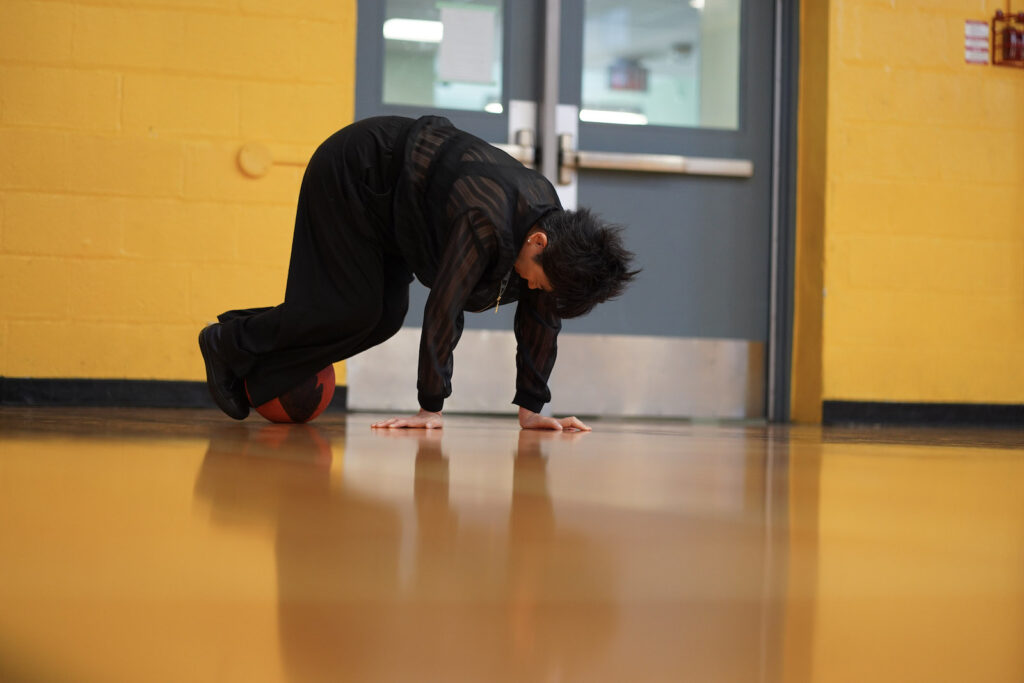 Sakiko Yamaoka performs Body Maintenance as part of KinesTHESES, 2019