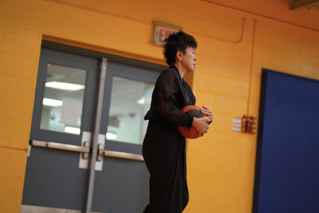 Sakiko Yamaoka performs Body Maintenance as part of KinesTHESES, 2019