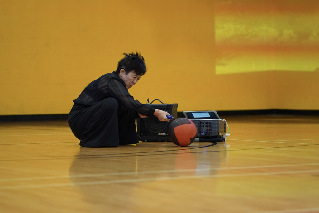 Sakiko Yamaoka performs Body Maintenance as part of KinesTHESES, 2019