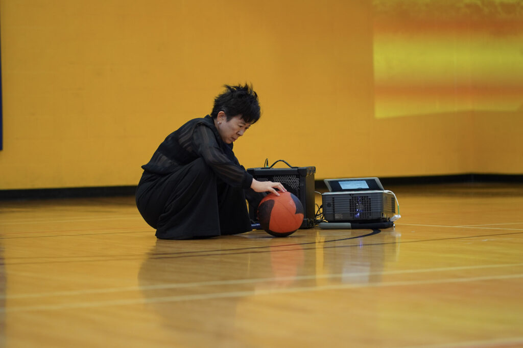 Sakiko Yamaoka performs Body Maintenance as part of KinesTHESES, 2019