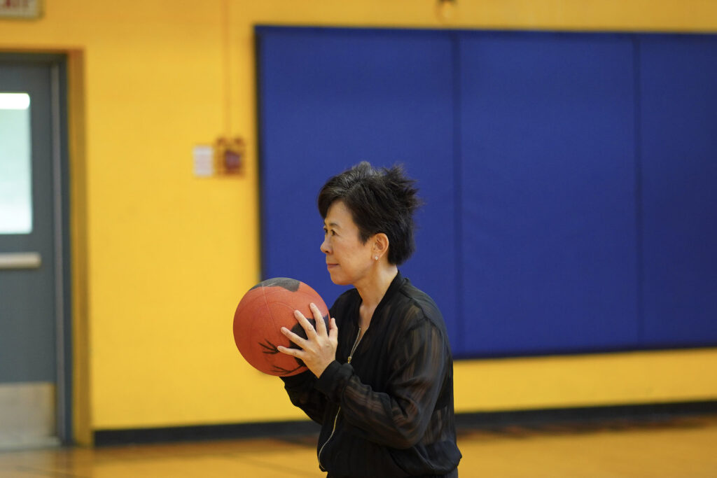 Sakiko Yamaoka performs Body Maintenance as part of KinesTHESES, 2019