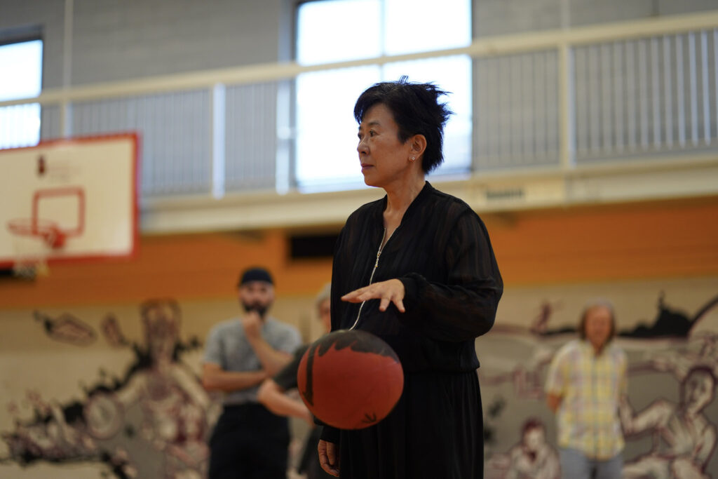 Sakiko Yamaoka performs Body Maintenance as part of KinesTHESES, 2019