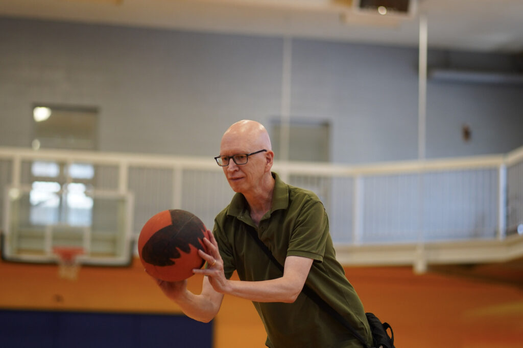audience participant performs Body Maintenance as part of KinesTHESES, 2019