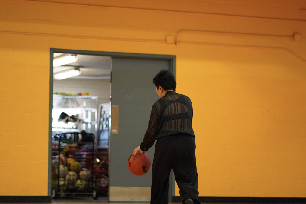 Sakiko Yamaoka performs Body Maintenance as part of KinesTHESES, 2019