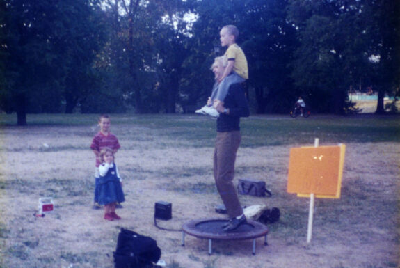 Matias Rozenberg performing The World Is my Trampoline at Sediment | Trinity Bellwoods Park